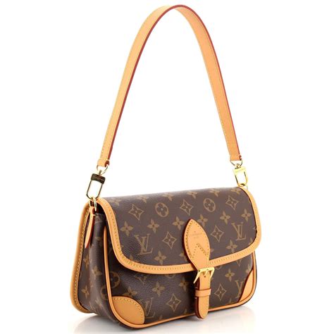 pochette d'ordinateur louis vuitton|louis vuitton diane bag.